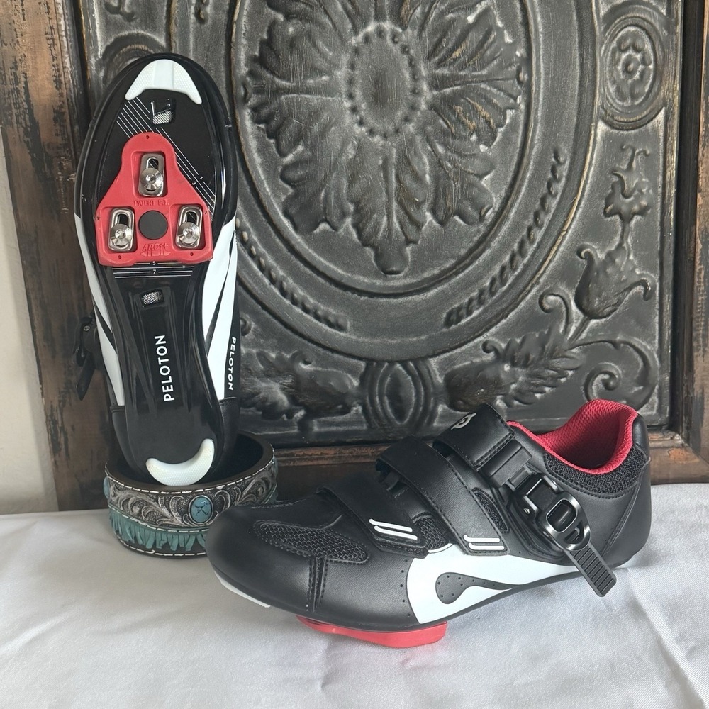Peloton Bike Cycling Shoes Unisex Size 40 (women's 9-9.5) Black Red, Cleats EUC